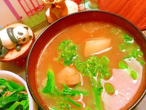 菜の花とじゃがいものバター胡椒味噌汁